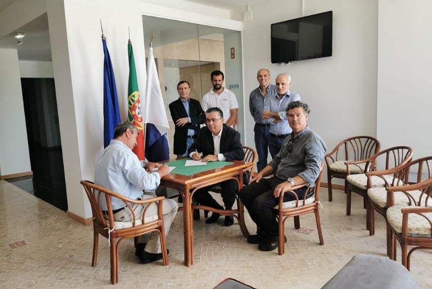 Cofre-Vau_autoderececao de obras
